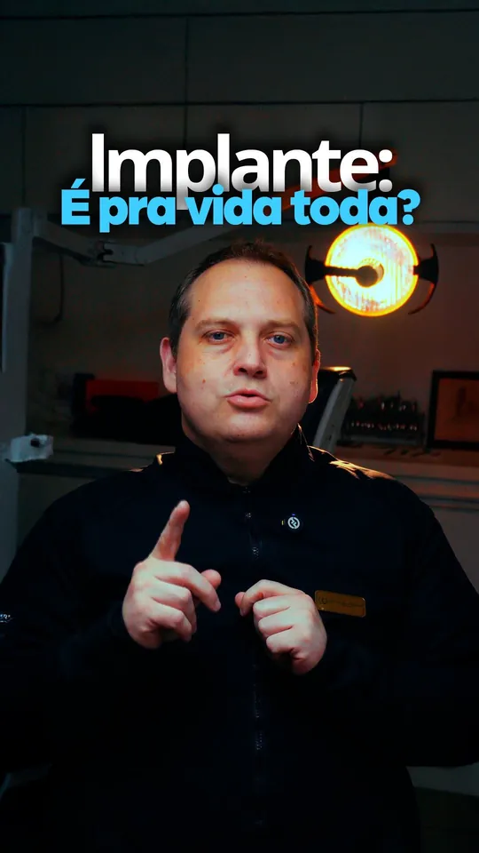 Dr. Gustavo Bastos no vídeo Implante: é pra vida toda?